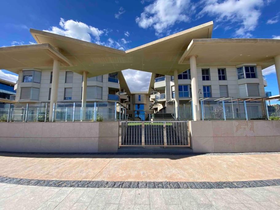 Stylish Apartment With Terrace On The Beachfrom บาเลนเซีย ภายนอก รูปภาพ