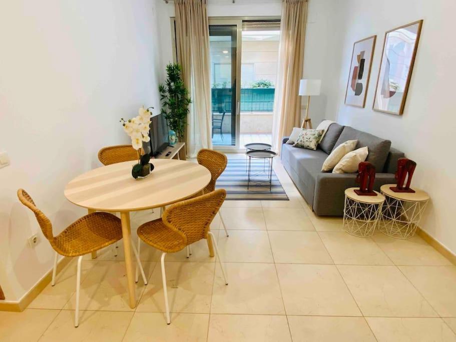 Stylish Apartment With Terrace On The Beachfrom บาเลนเซีย ภายนอก รูปภาพ