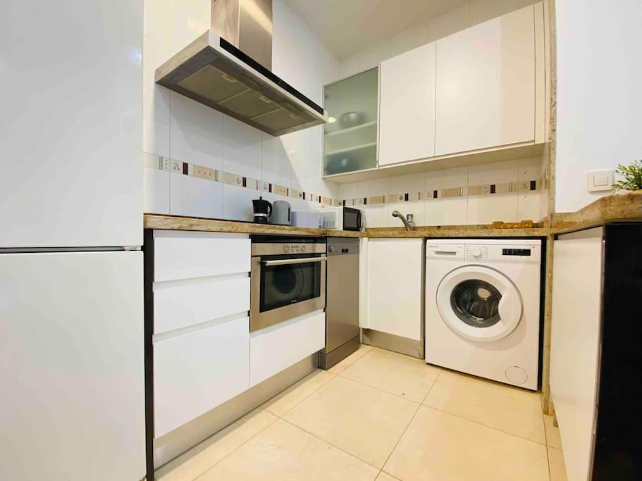 Stylish Apartment With Terrace On The Beachfrom บาเลนเซีย ภายนอก รูปภาพ